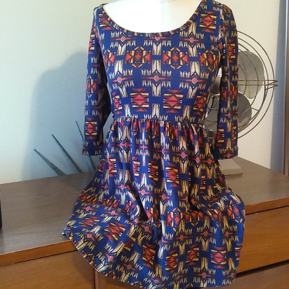 Bebop tunic/dress Aztec print missing size (xs/s?)